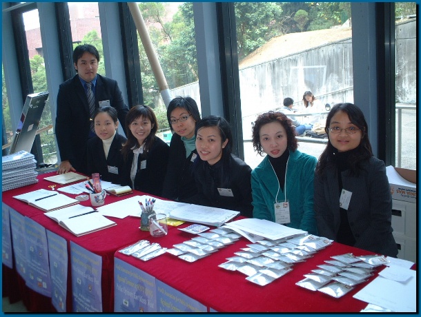 602x451 pixels (135K)